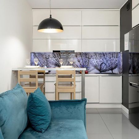 Apartment Rakowska Warsaw Wlochy By Noclegi Renters Varsóvia Exterior foto